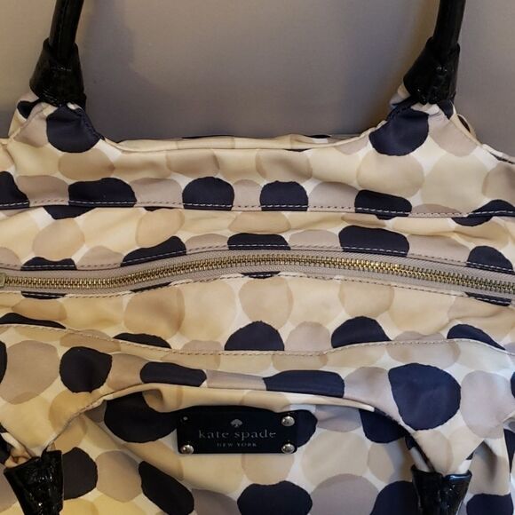 Kate SPADE STEVIE STRAWBERRY BANKE SHOULDER BAG, IVORY BAG WITH BLACK & TAN DOTS - Picture 8 of 16